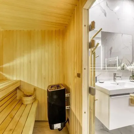 Sacre-coeur Modern 4bd With Sauna For 10 Guests! *