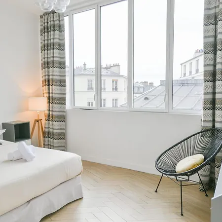 Sacre-coeur Modern 4bd With Sauna For 10 Guests! Apartment *
