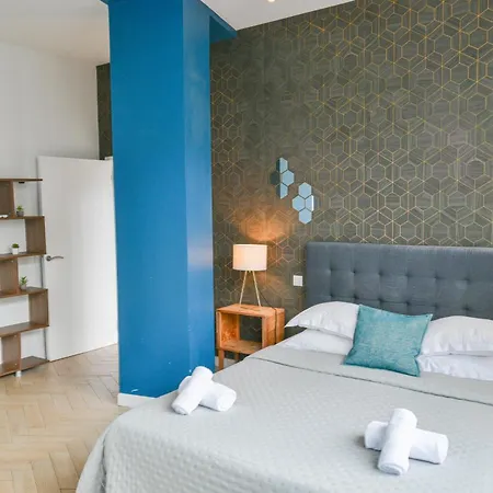 Sacre-coeur Modern 4bd With Sauna For 10 Guests!