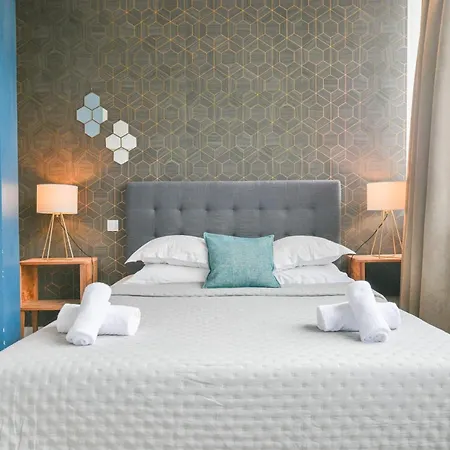 Sacre-coeur Modern 4bd With Sauna For 10 Guests! Paris