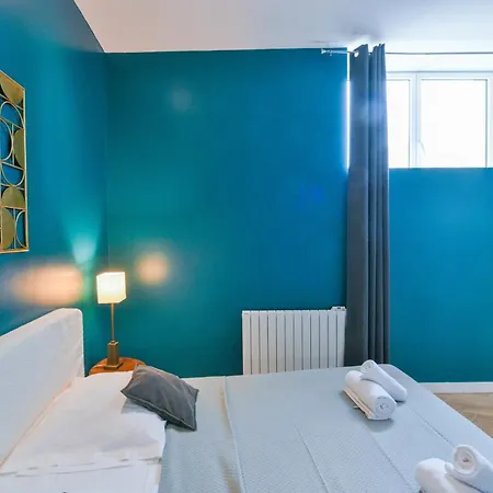 Sacre-coeur Modern 4bd With Sauna For 10 Guests! Apartment