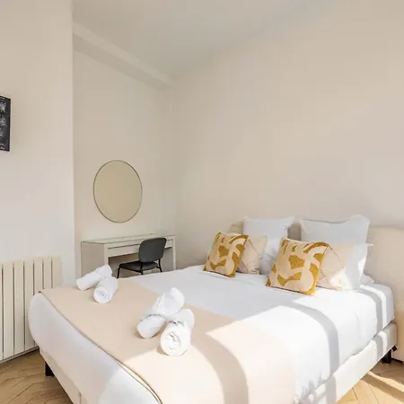 Sacre-coeur Modern 4bd With Sauna For 10 Guests!