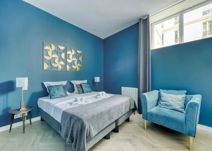 Sacre-coeur Modern 4bd With Sauna For 10 Guests! Paříž