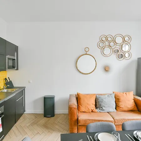 Sacre-coeur Modern 4bd With Sauna For 10 Guests! 아파트
